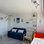 Front De Avec Vue Panoramique ! アパート